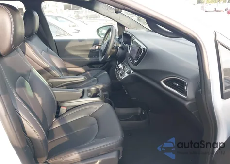 2025 Chrysler Pacifica Select из США, поврежденный, VIN 2C4RC1BG1SR612117